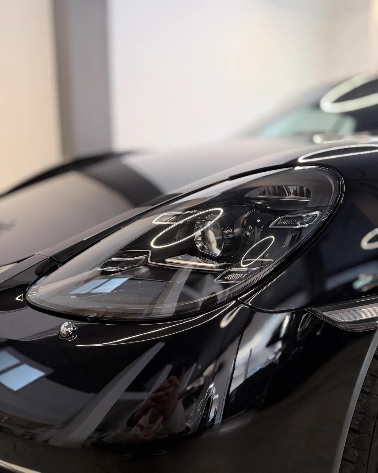 Porsche 718 Spyder Cayman 2.0