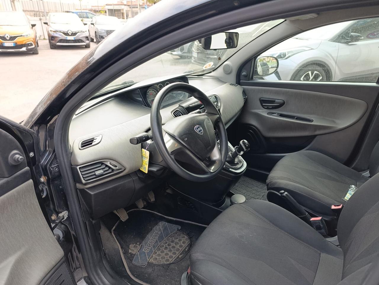 Lancia Ypsilon 1.2 69 CV 5 porte GPL Ecochic Silver