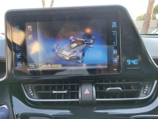 TOYOTA C-HR 1.8Hybr. E-CVT CLIMA,NAVI,TELECAMERA ..