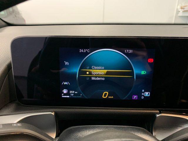 MERCEDES-BENZ GLB 180 d Automatico Sport Plus