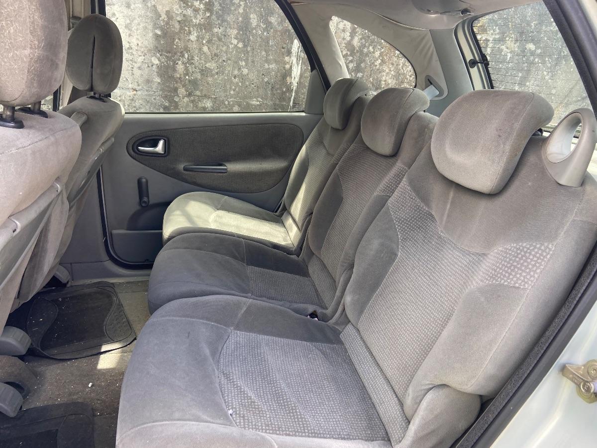 RENAULT Scénic 1.9 dCi Dynamique