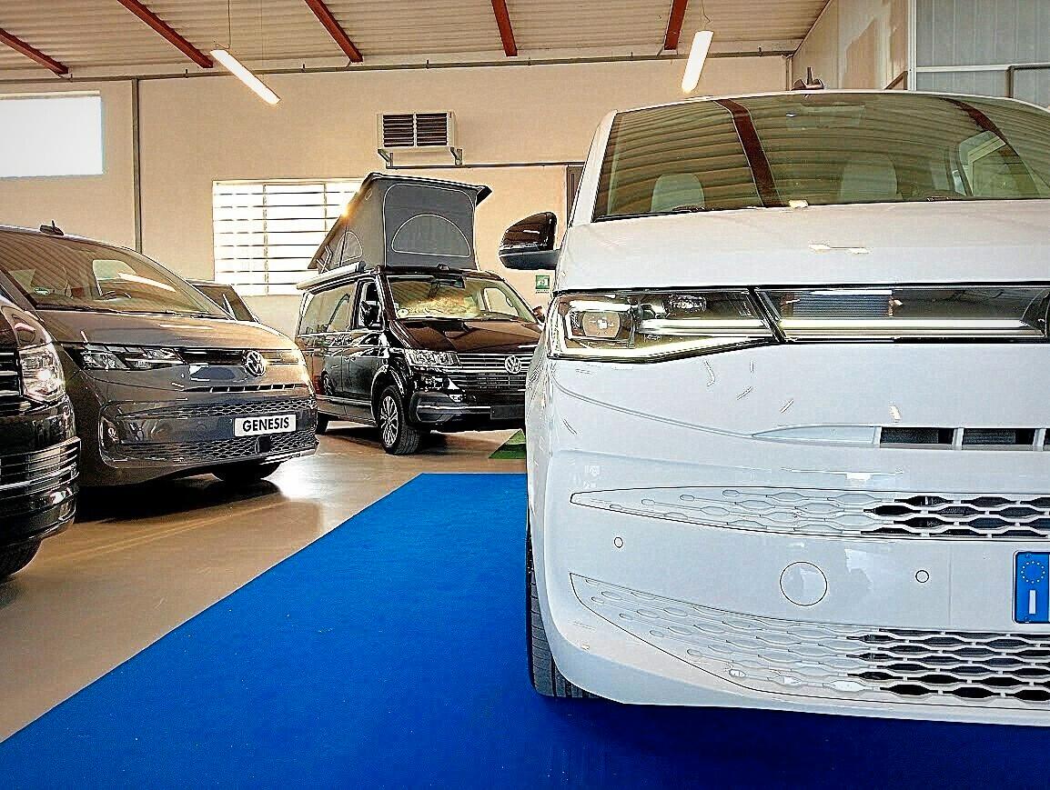 Volkswagen T7 Multivan TDI LIFE DSG MATRIX IQLIGHT 19" GANCIO VIS A VIS