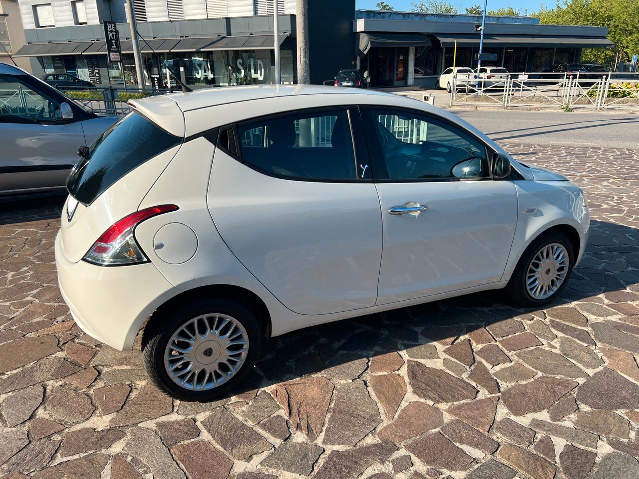 Lancia Ypsilon 1.3 MJT 16V 95 CV 5 porte S&S Gold