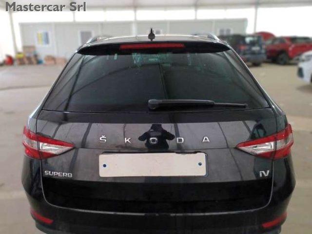 SKODA Superb Superb III Wagon iV 1.4 tsi phev Executive dsg -
