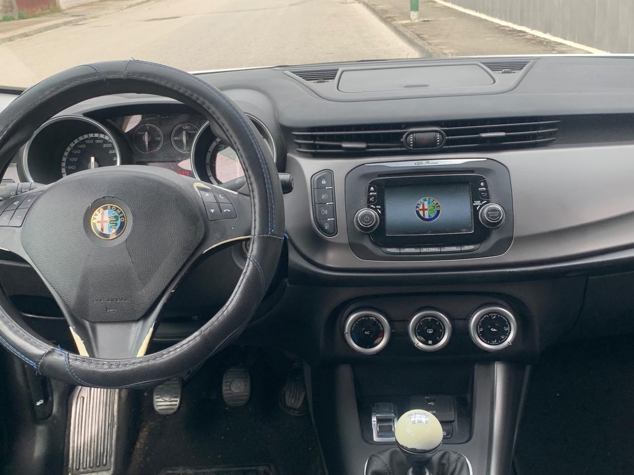 Alfa Romeo Giulietta 1.6 JTDm-2 105 CV Distinctive