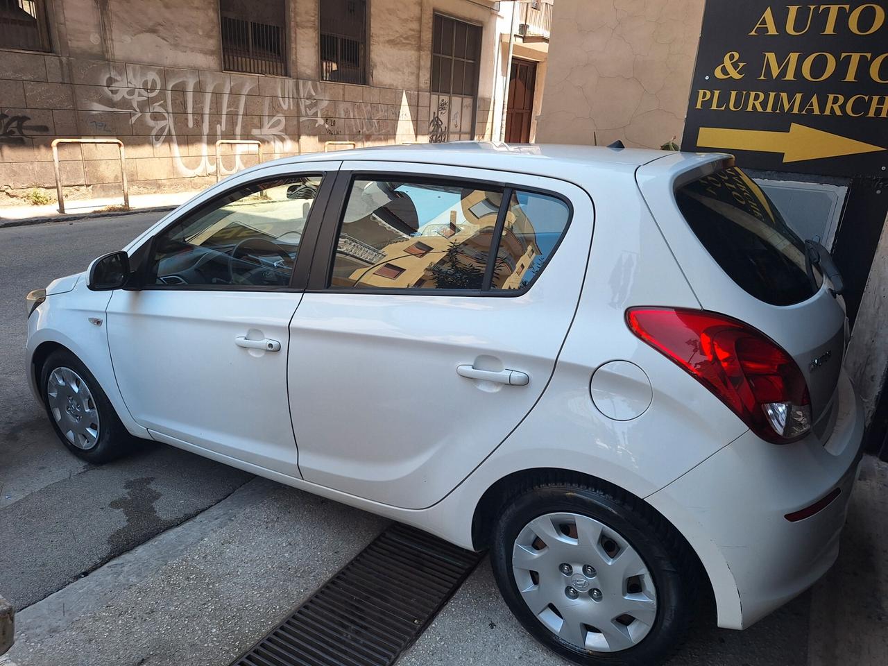 Hyundai i20 1.2 5p. Econext Sound Edition