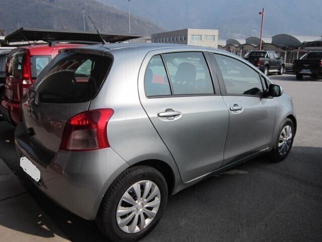 Toyota Yaris 1.0 5 porte Sol NEOPATENTATI UNICO PROPRIETARIO