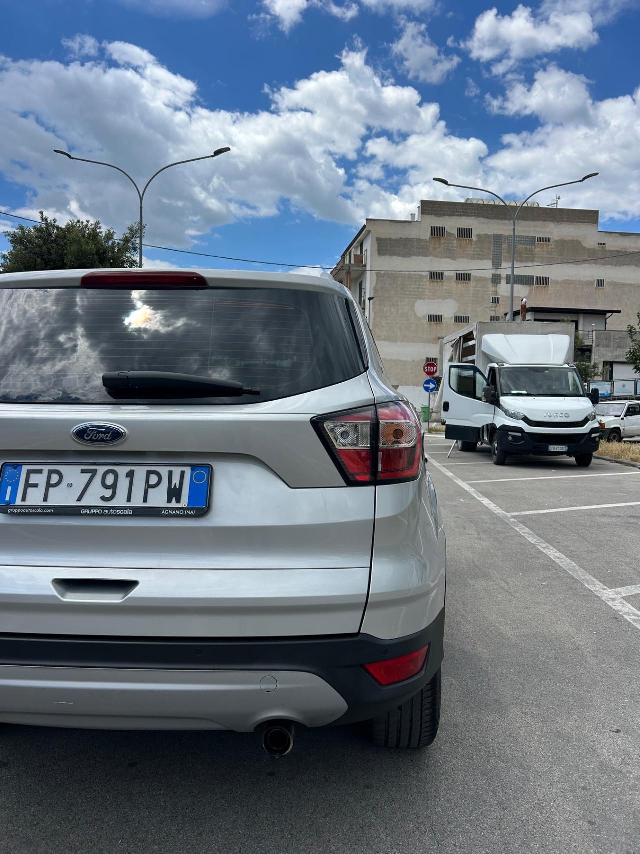 Ford Kuga 1.5 TDCI 120 CV S&S 2WD ST-Line
