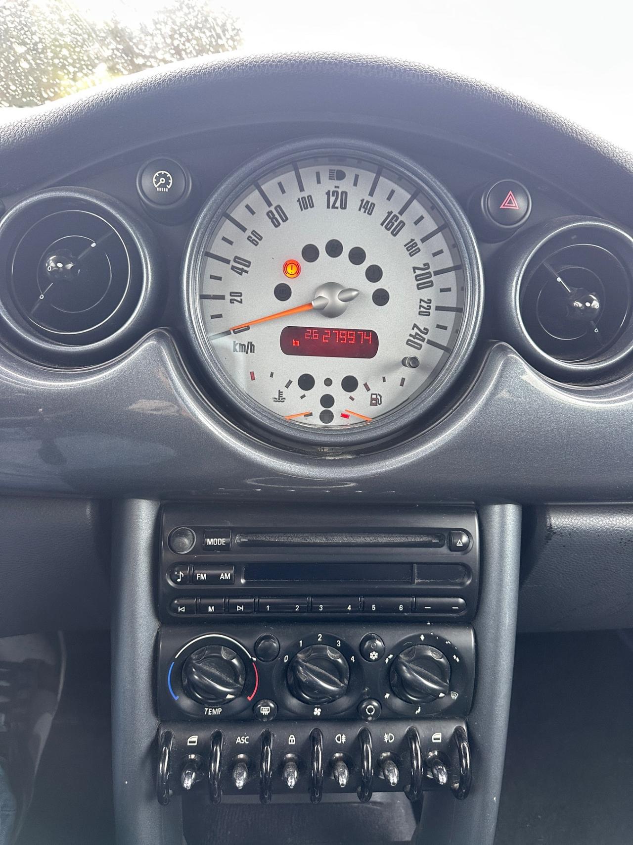 Mini 1.4 tdi One D-2003
