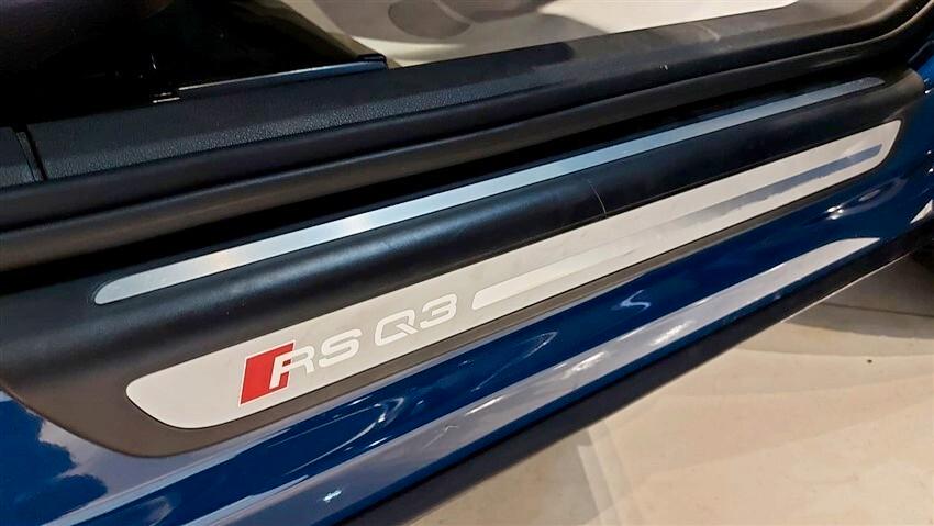 Audi Q3 RS 2.5 TFSI quattro S tronic performance