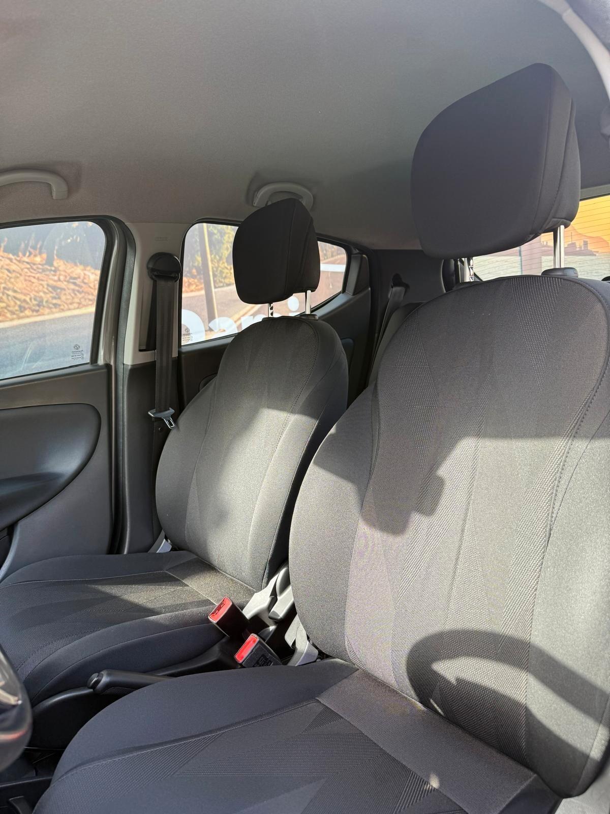 Lancia Ypsilon 1.0 FireFly 5 porte S&S Hybrid Ecochic Gold