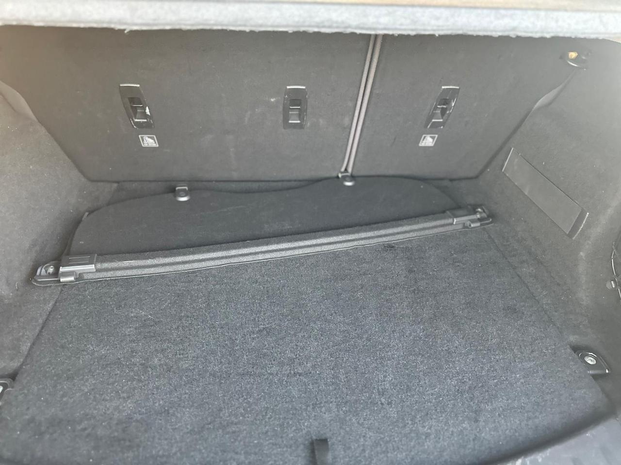 Jaguar E-Pace 2.0D 150 CV AWD aut. R-Dynamic HSE