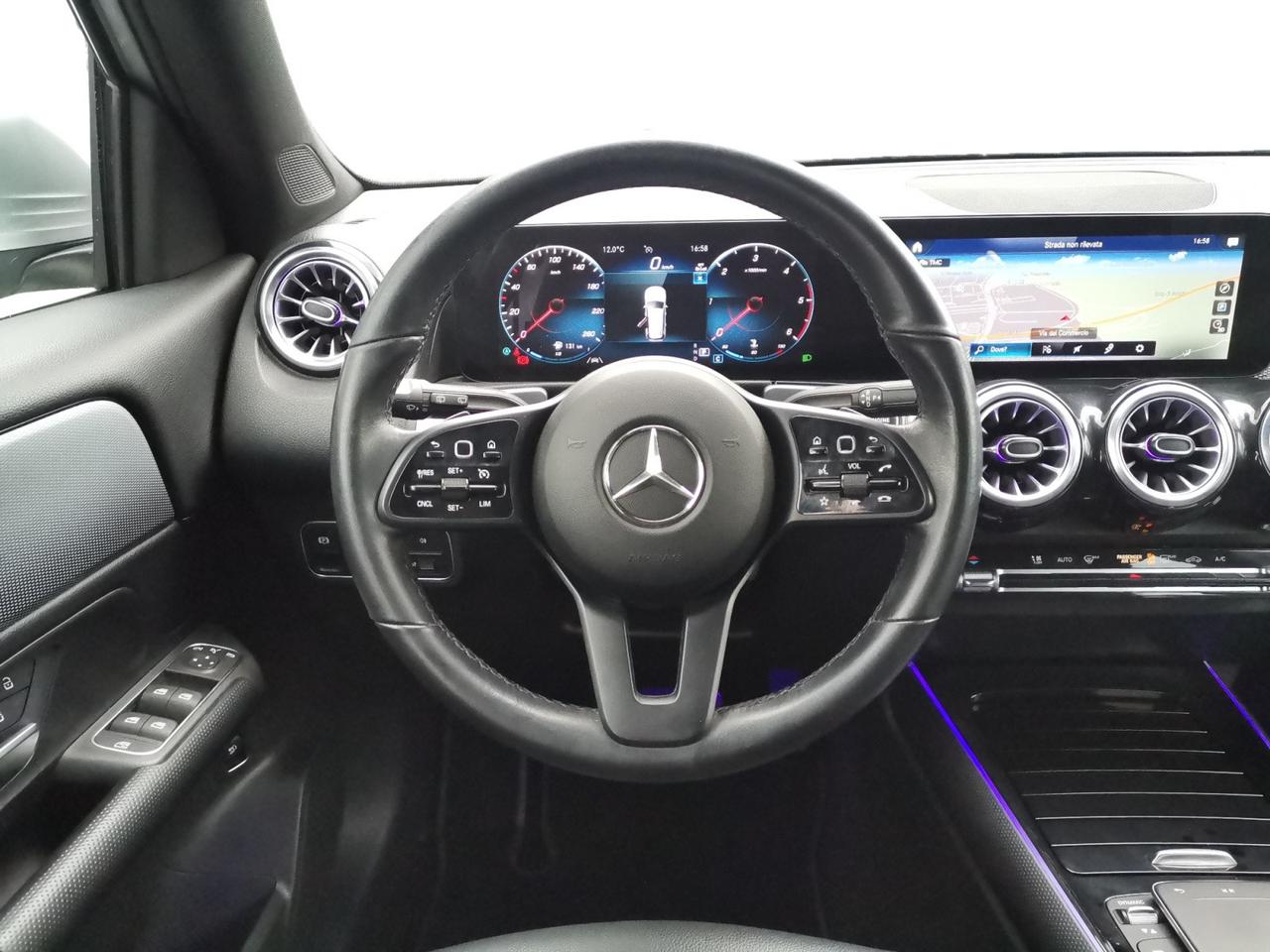 Mercedes-Benz GLB - X247 2019 - GLB 180 d Sport Plus Easy Tech auto