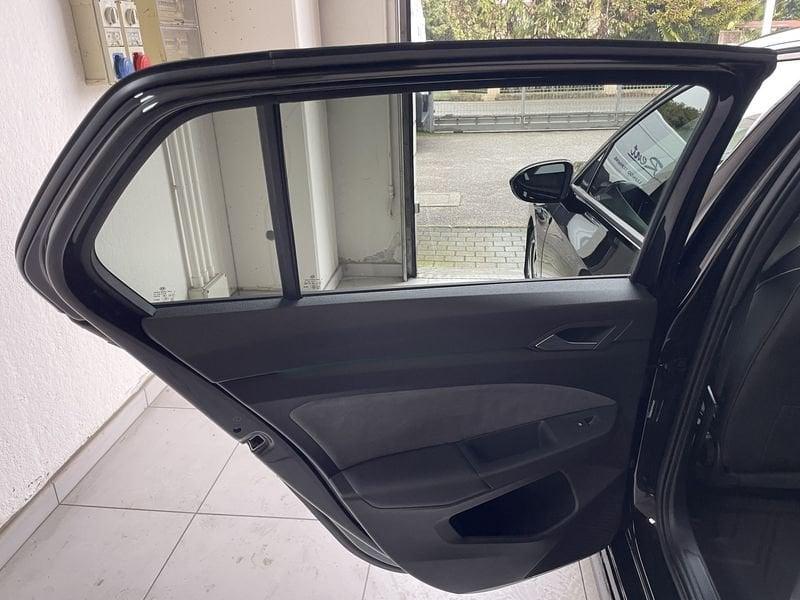 Volkswagen Golf Golf 2.0 TDI 150 CV DSG SCR R-Line