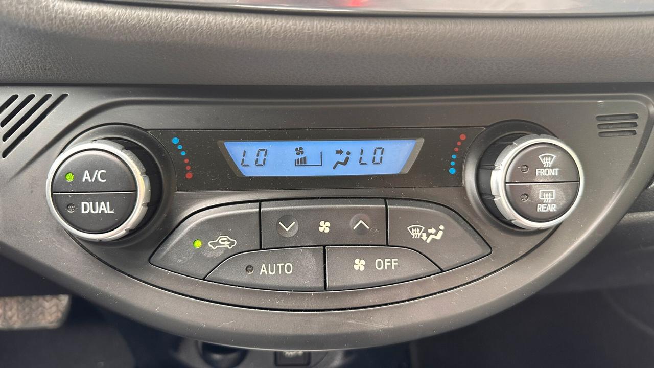 Toyota Yaris 1.5 Hybrid 5 porte Active 2018 neop PERFETTA leggi testo