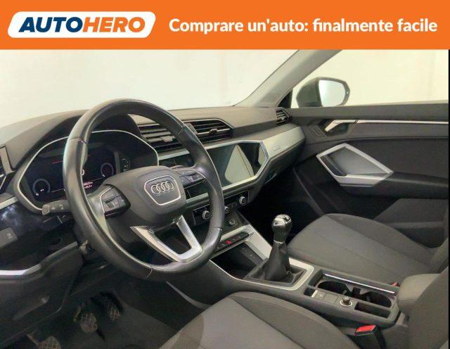 AUDI Q3 35 TFSI Business Advanced