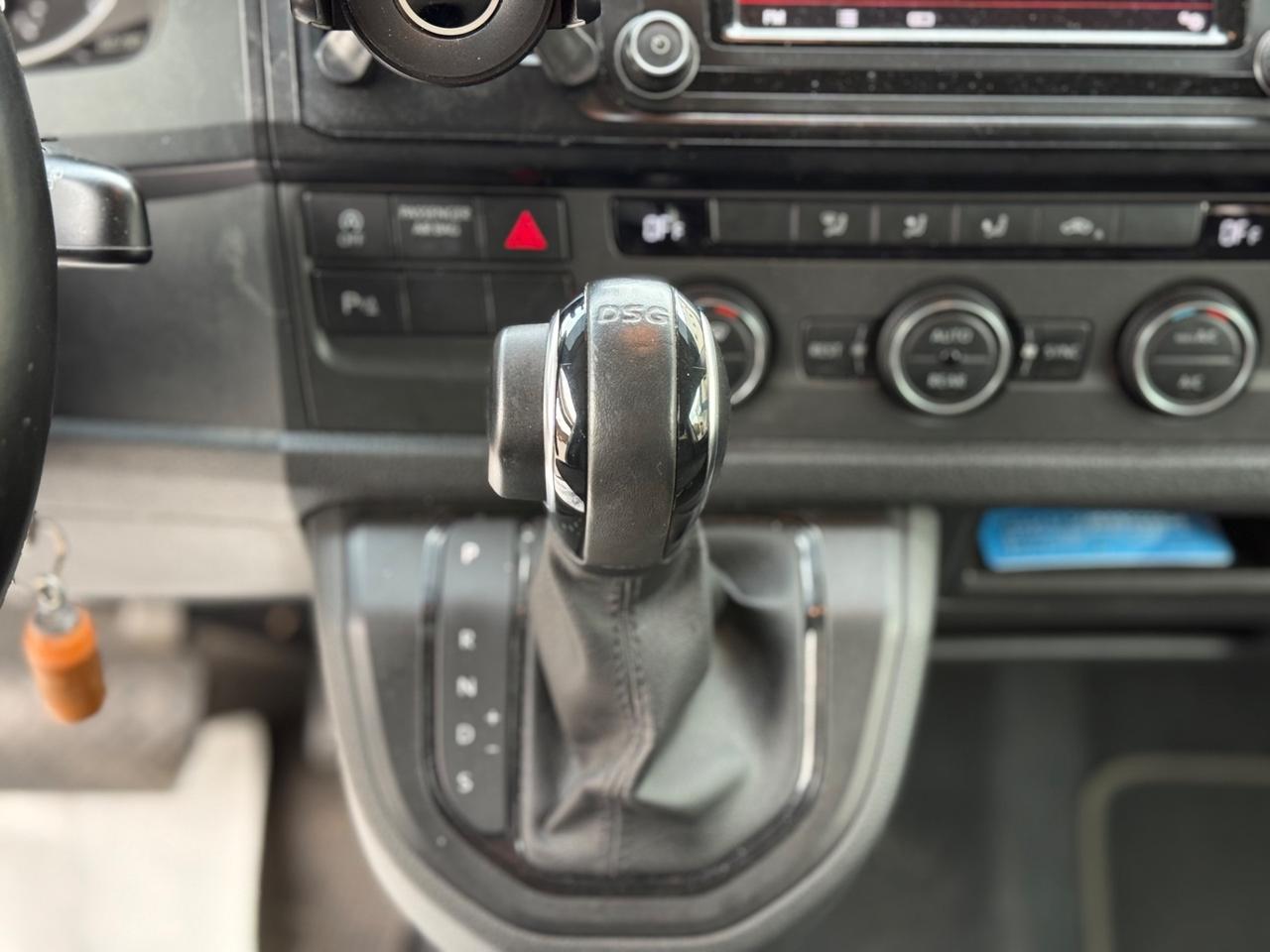 Volkswagen Caravelle 2.0 TDI 150CV DSG PL 9 POSTI