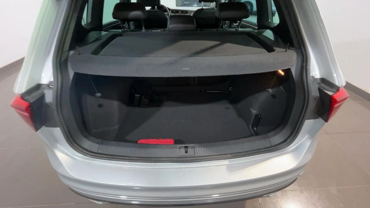 Volkswagen Tiguan 2.0 TDI 150 CV SCR DSG R-Line