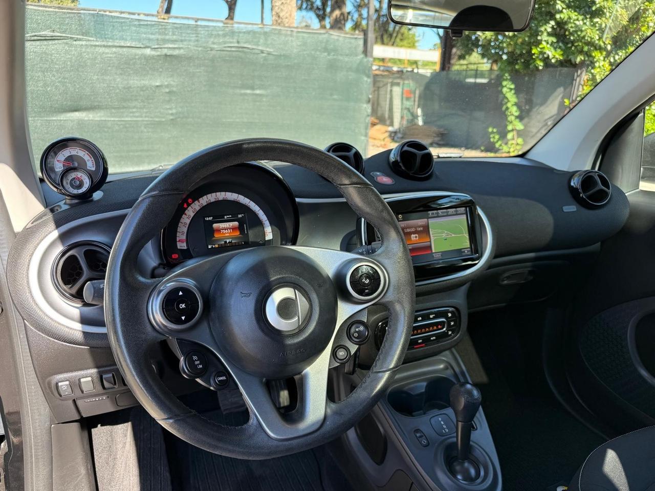 Smart ForTwo 90 0.9 Turbo twinamic Superpassion NAVI LED *PROMO*