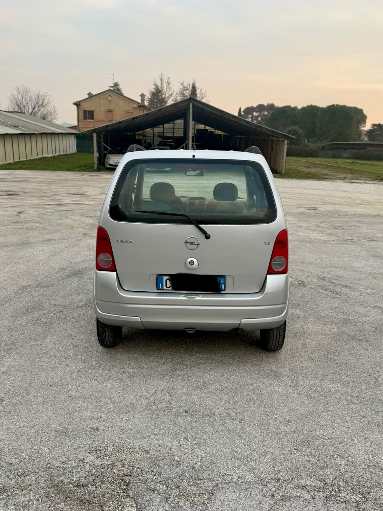 Opel Agila 1.2 benzina 5porte NEOPATENTATI