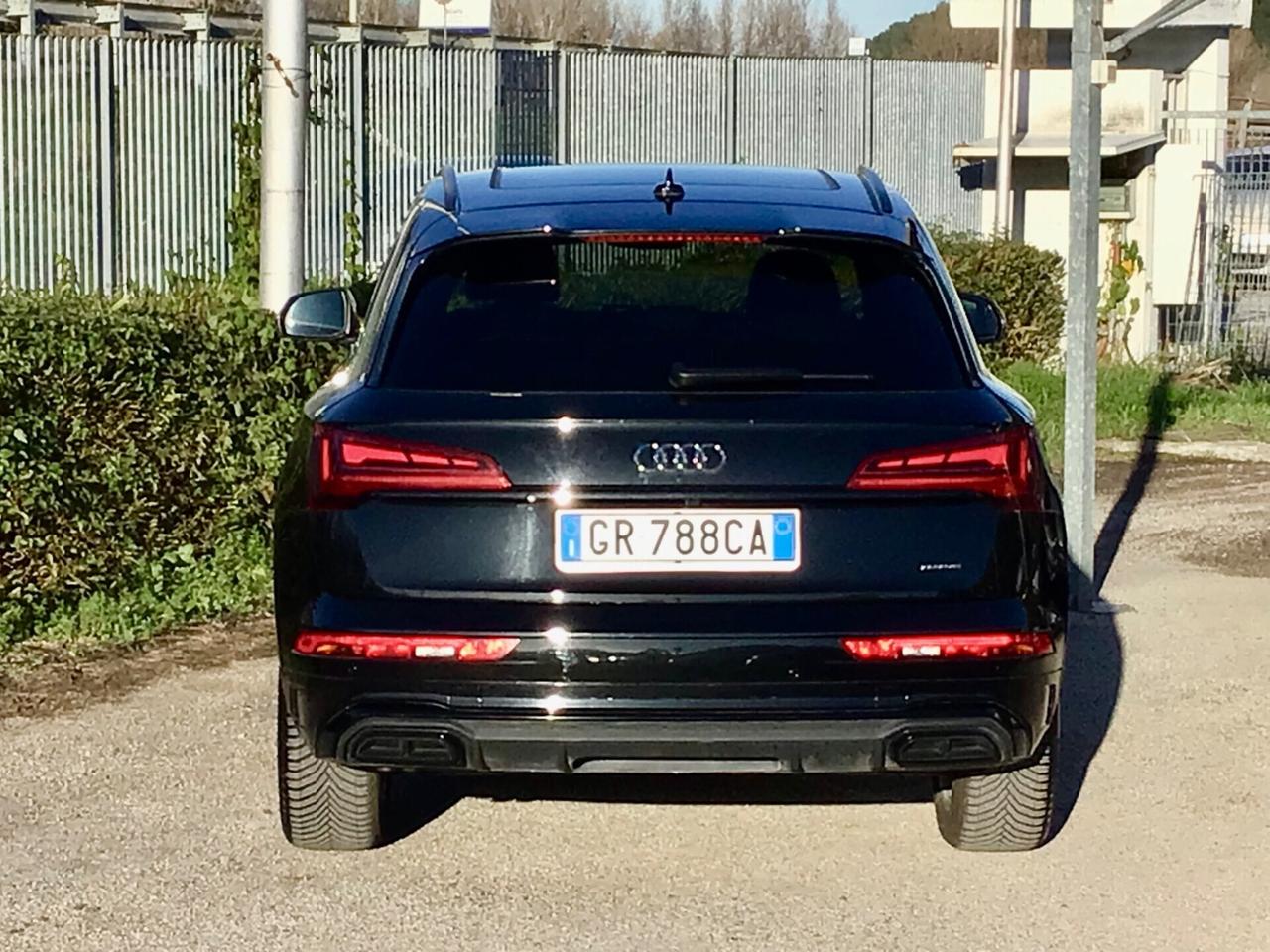 Audi Q5 40 TDI 204 CV Quattro Identity Black