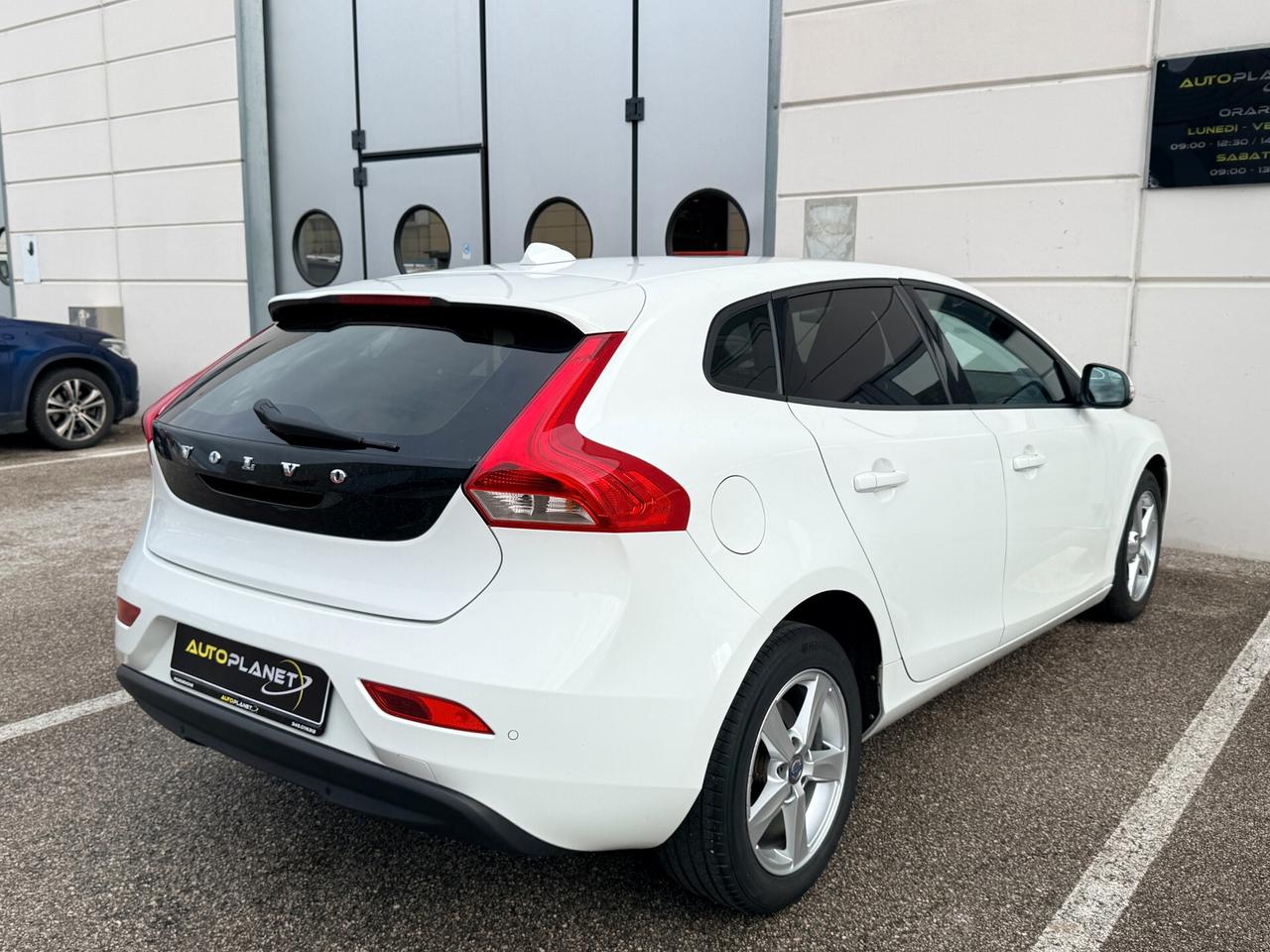 Volvo V40 D2 Geartronic Kinetic