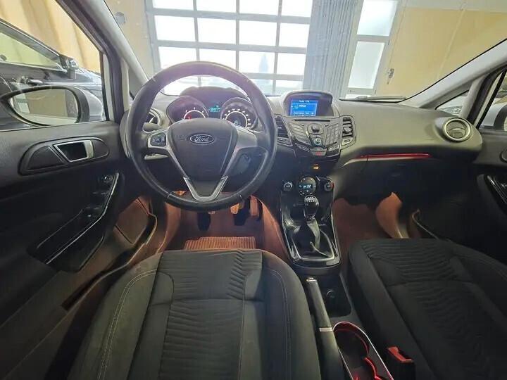 Ford Fiesta 5p 1.5 tdci Titanium 75cv ok neopatentati