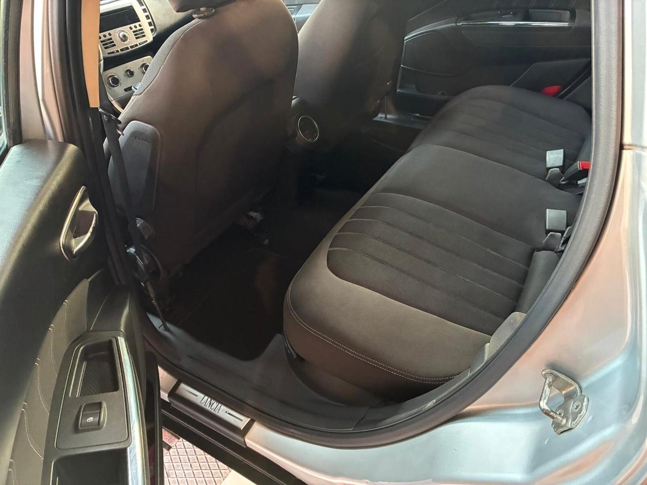 Lancia Delta 1.6 MJT 120cv perfetta-2011