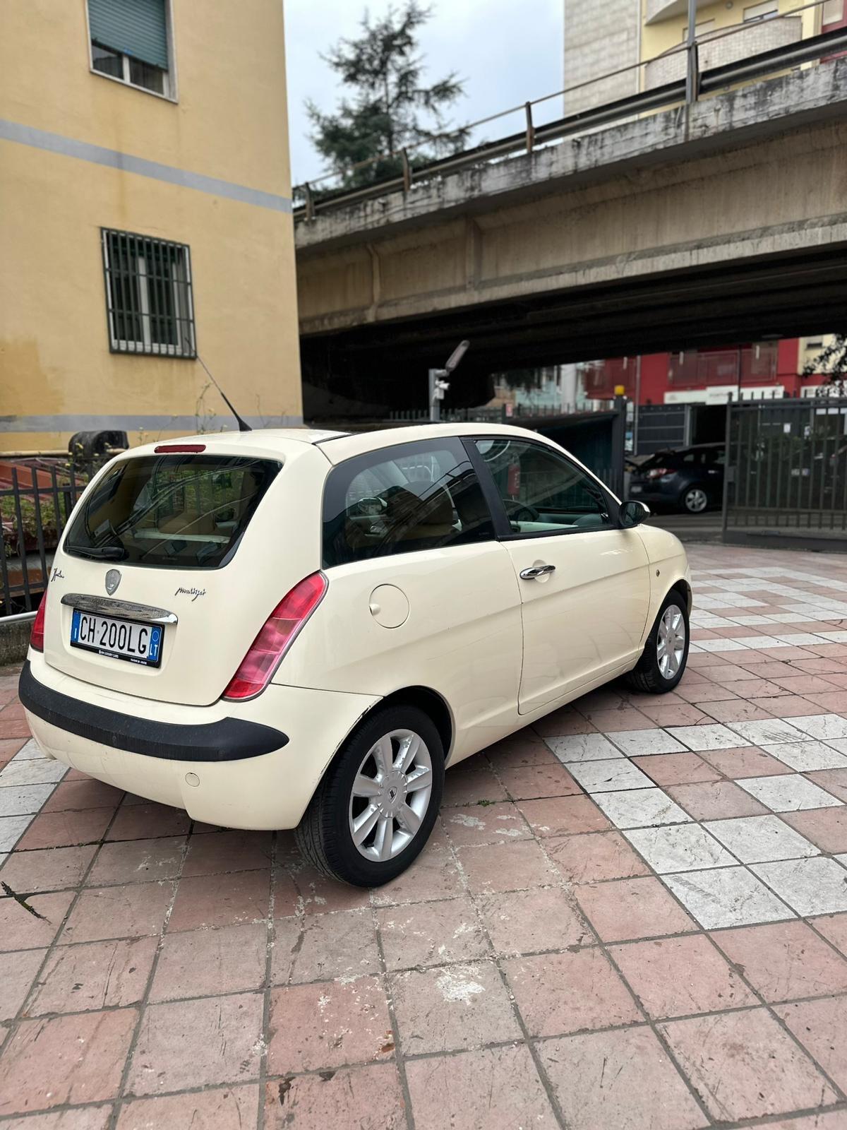Lancia Ypsilon 1.3 Multijet 16V Platino