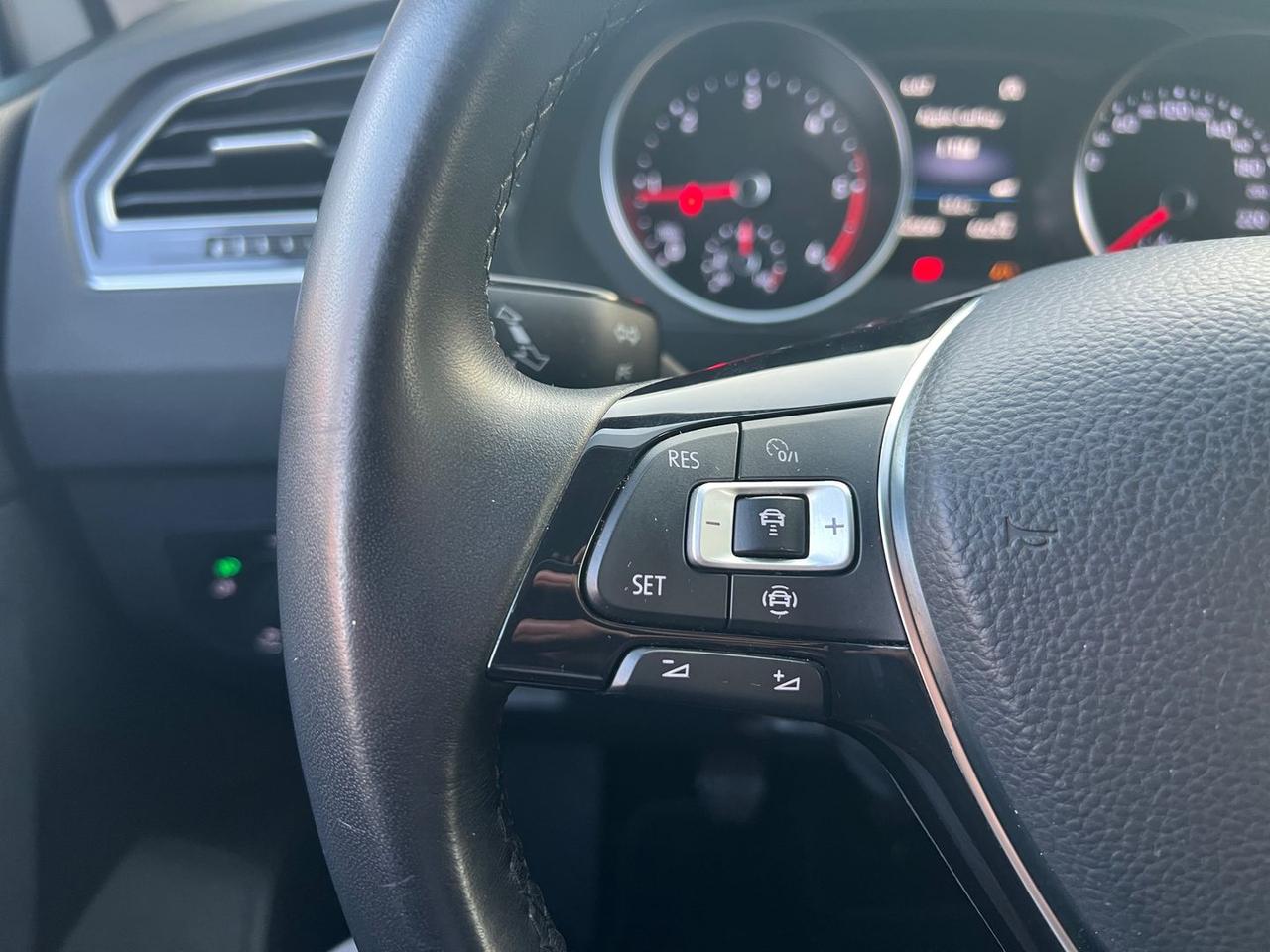 Volkswagen Tiguan 2.0 TDI R Line #10046