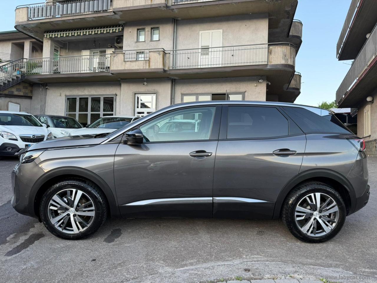PEUGEOT 3008 BlueHDi 130 S&S EAT8 Allure