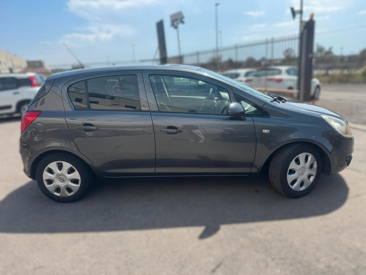 Opel Corsa 1.2 EDITION 2011