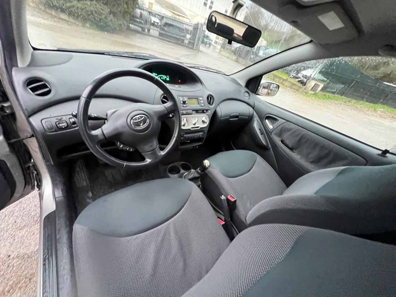 Toyota Yaris 1.0i 16V cat 3 porte