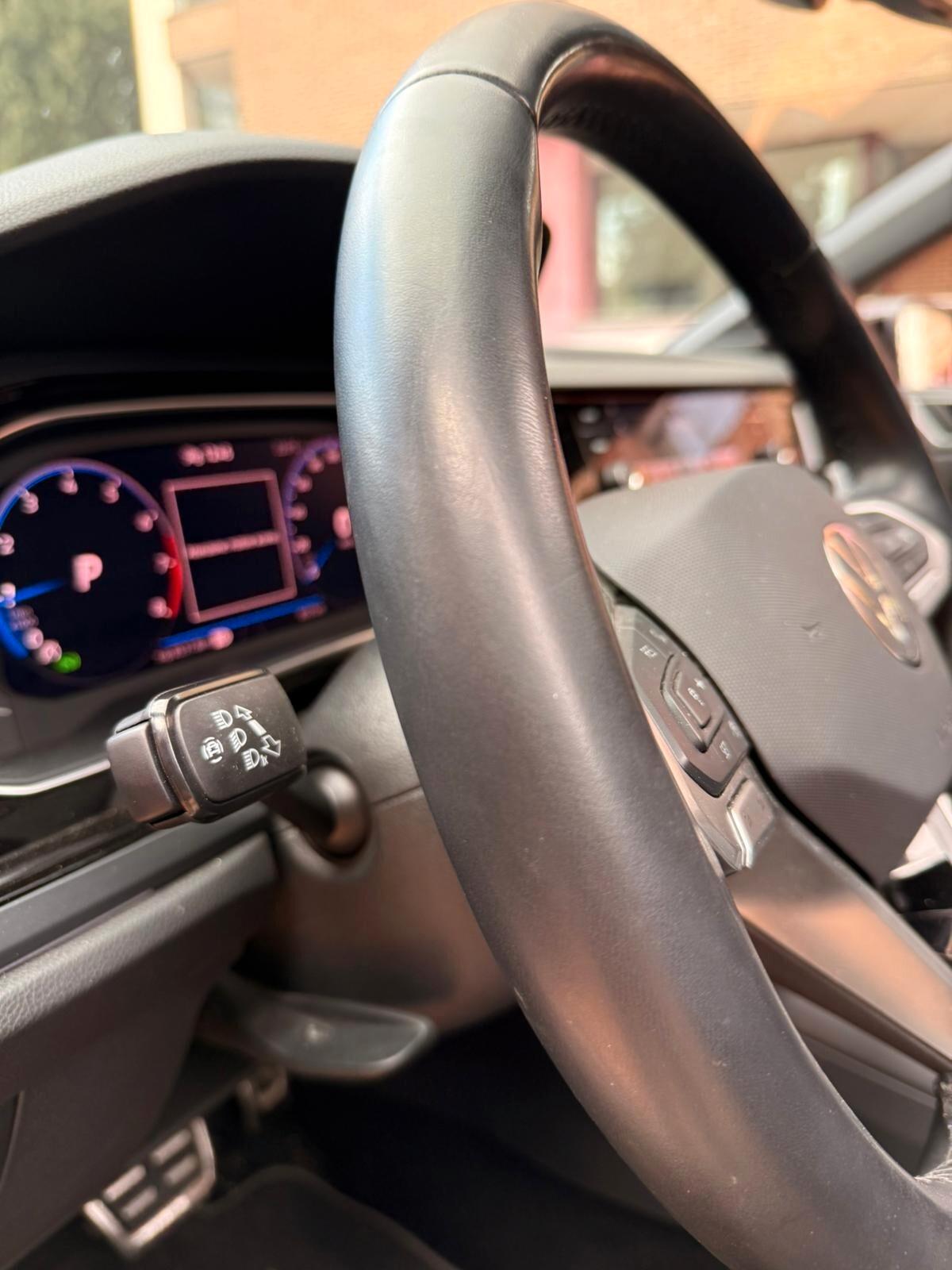 Volkswagen Taigo 1.5 TSI ACT 150 CV DSG R-Line