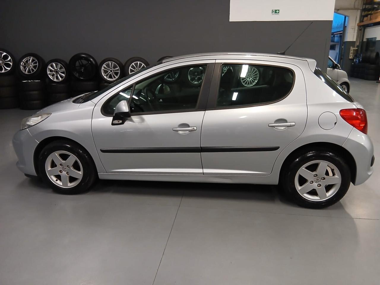 Peugeot 207 1.4 8V 75CV 5p. Energie Sport ECO GPL Motore revisionato totalmente