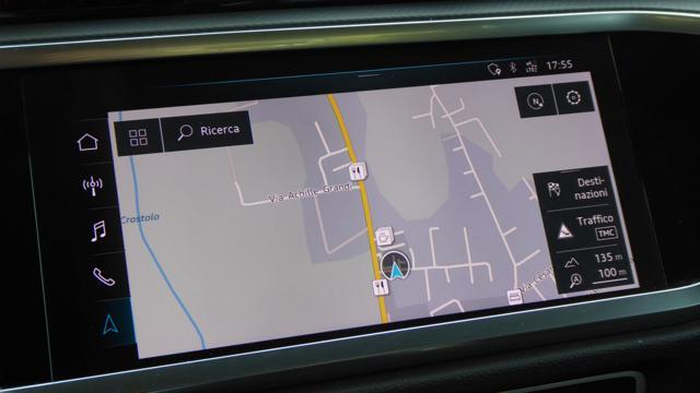AUDI Q3 35 TFSI Business