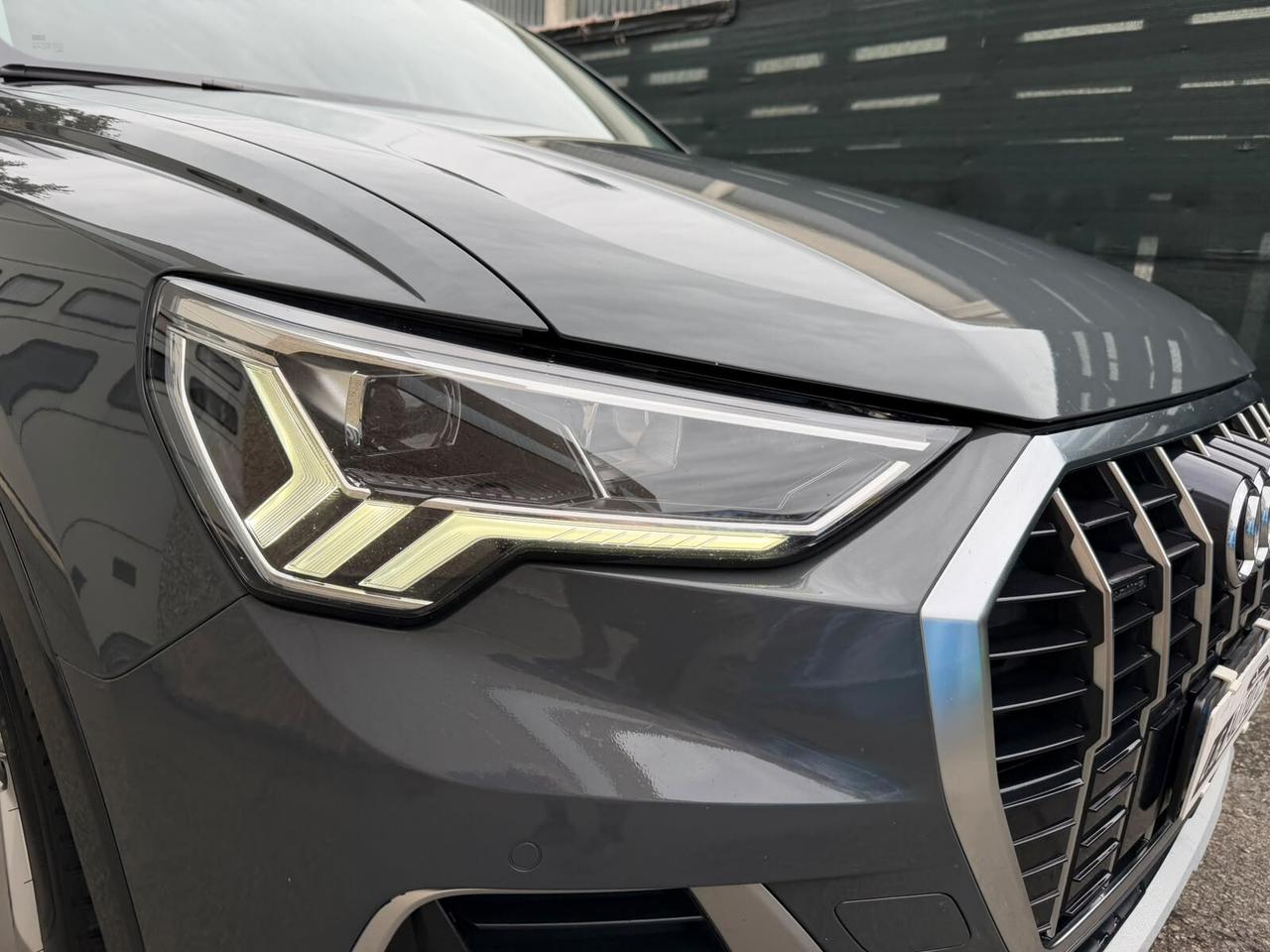 Audi Q3 40 TDI quattro S tronic Business