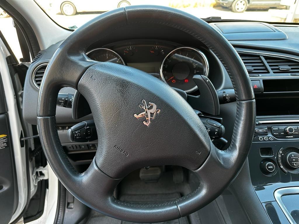 Peugeot 3008 1.6 HDi Active - 2014