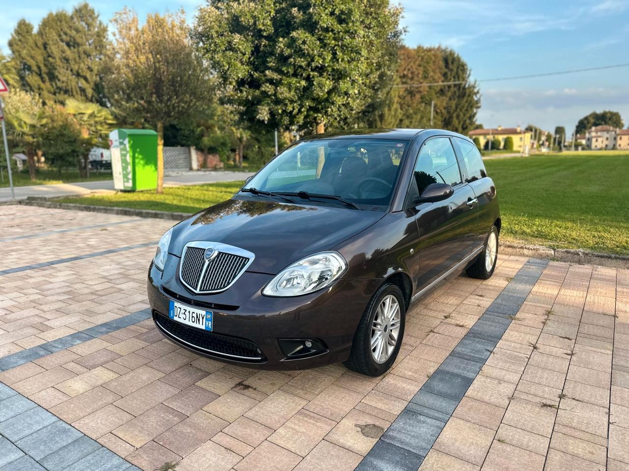 Lancia Ypsilon 1.2 Versus neopatentati