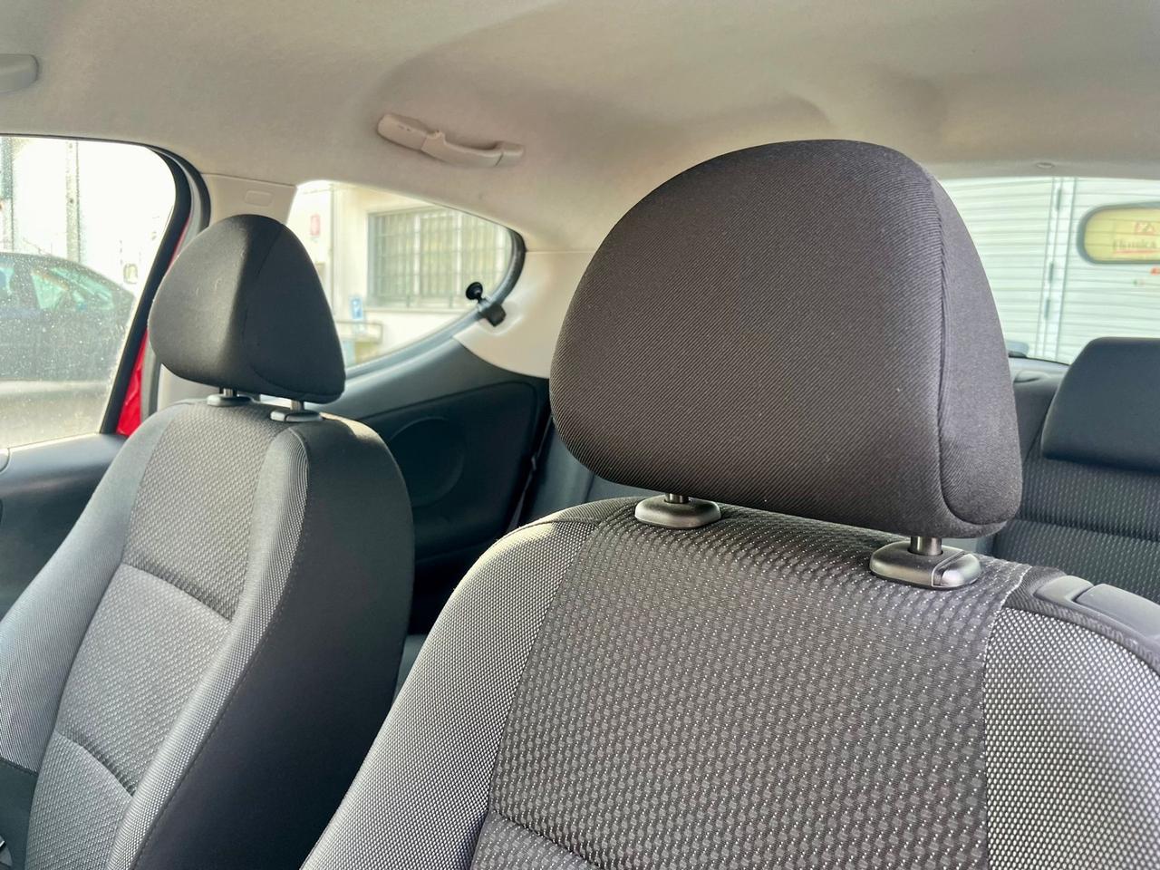 Peugeot 207 Plus 1.4hdi 106.000km 2013 3 porte per neopatentati