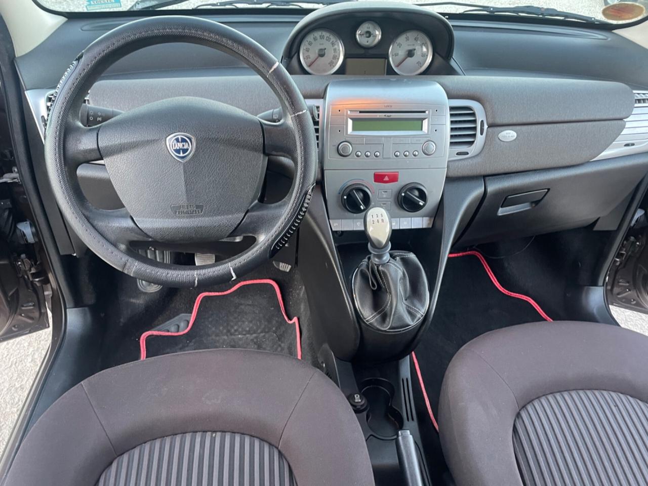 Lancia Ypsilon 1.2 Platino 2010