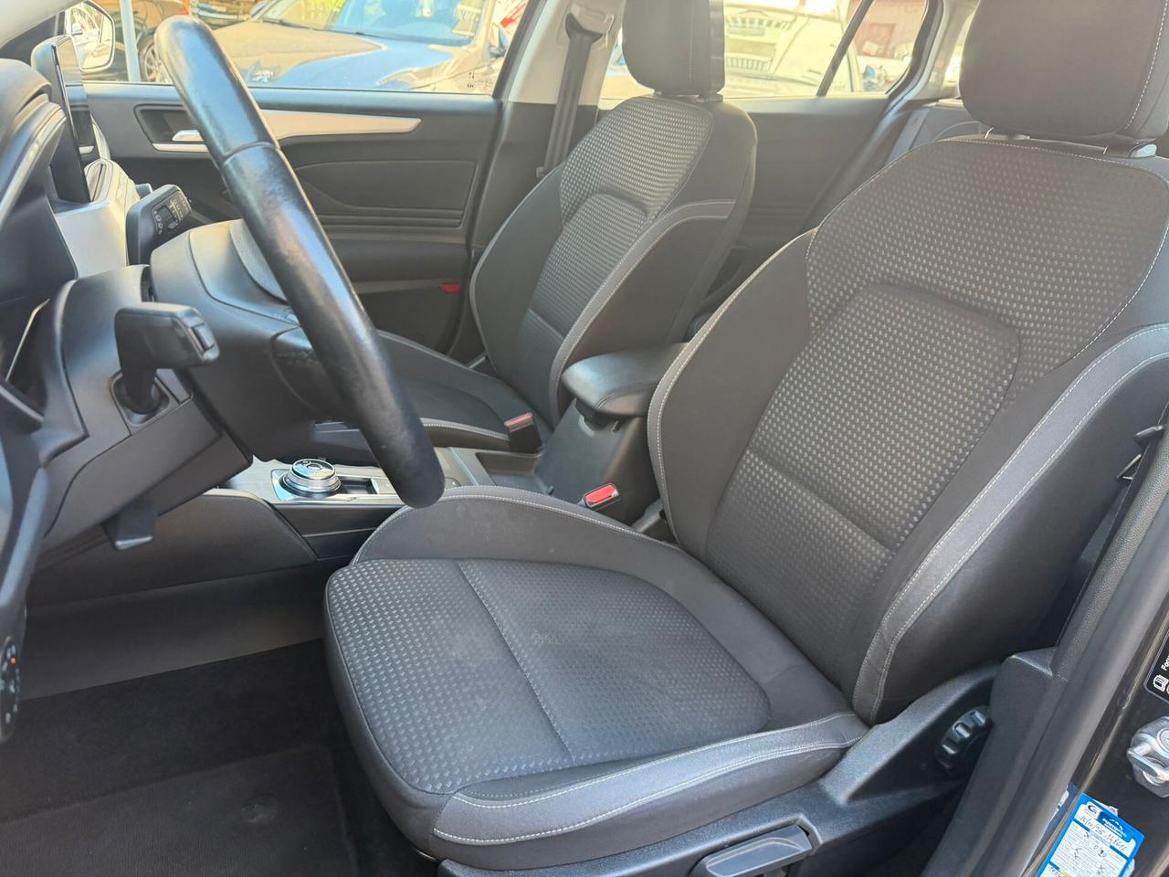 Ford Focus business