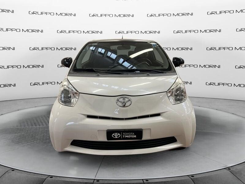 Toyota iQ iQ 1.0 cvt (multidrive)