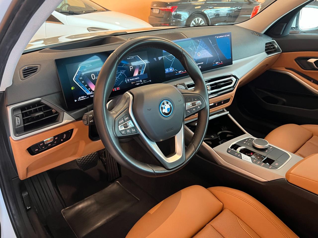 Bmw 330e G21 Touring auto