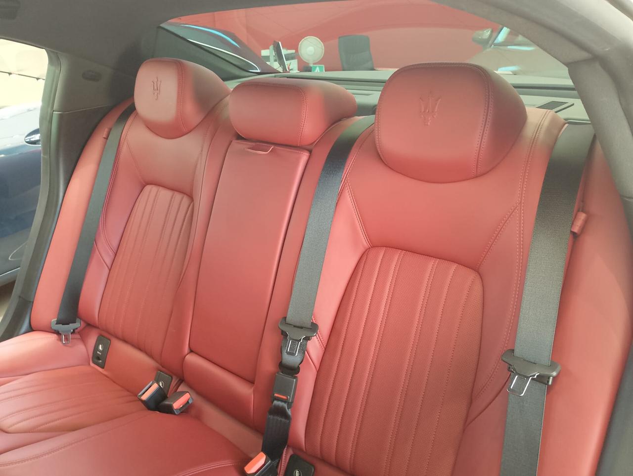 Maserati Ghibli L4 330 CV MHEV Granlusso INTERNO ROSSO CARTIER