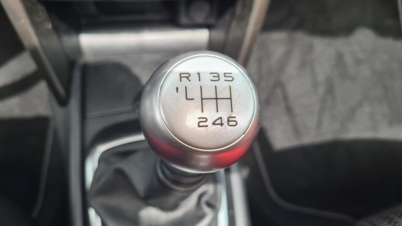 Peugeot 207 1.6 8V HDi 112CV CC Sweet Years