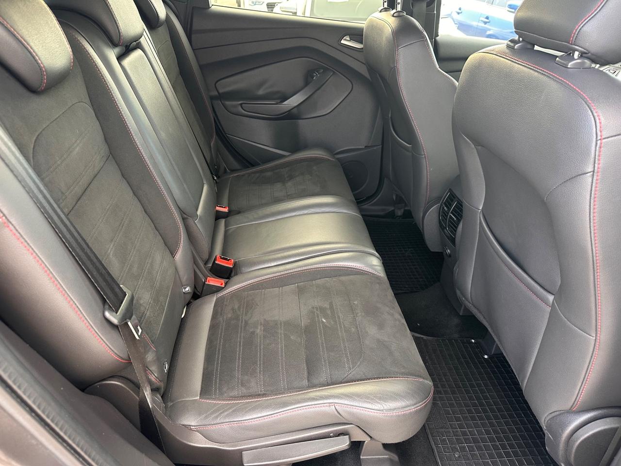 Ford Kuga 2018 2.0 TDCI 150 CV AUT. 4WD ST-Line