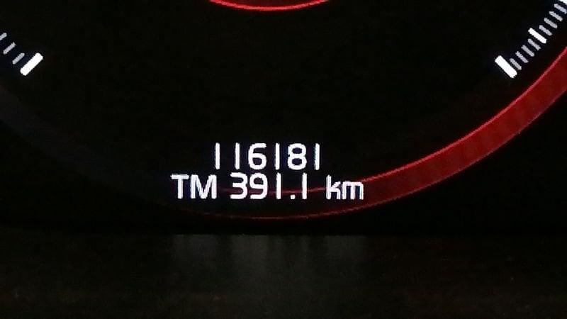 Volvo XC60 2.0 b5 Momentum Pro awd auto