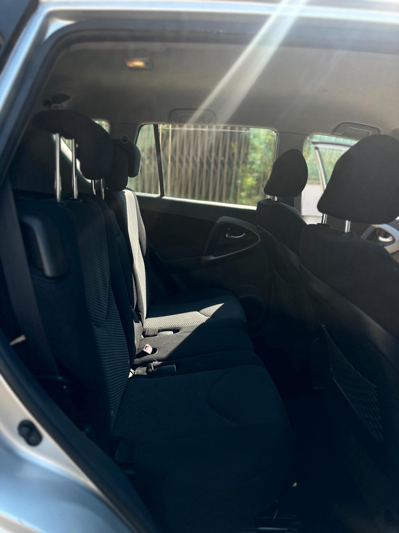 Toyota RAV 4 RAV4 2.0 Sol