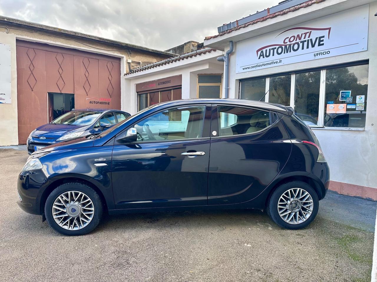 Lancia Ypsilon 1.2 69 CV 5 porte GPL Ecochic Gold